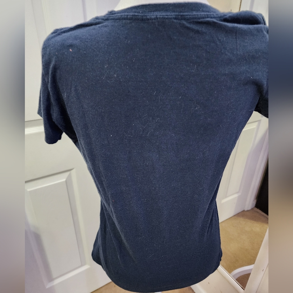 💙Free with Bundle💙 On Cloud Wine Tee Size M - Picture 3 of 6